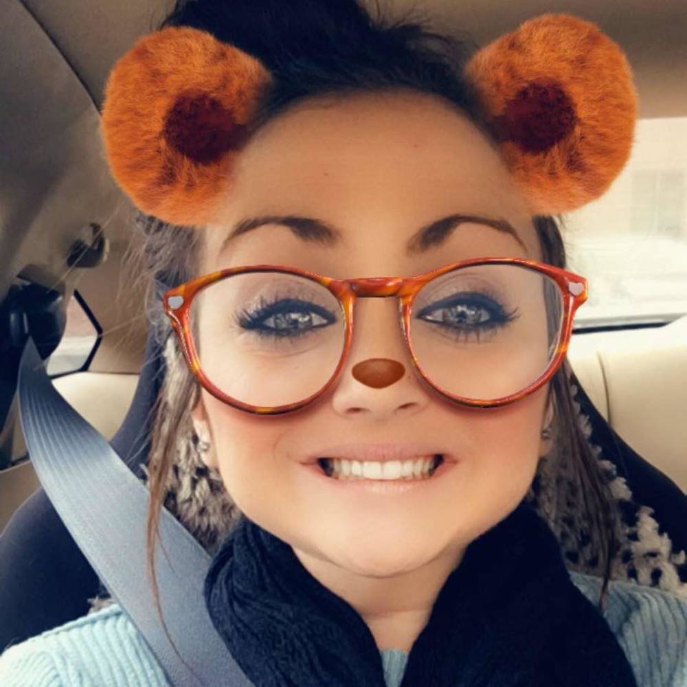 Meet your Posher, Adrianna